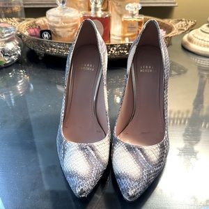 Stuart Weitzman Size 8 blue, black and white leather heels